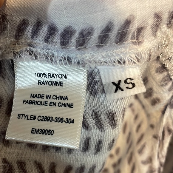 Anthropologie Cloth & Stone Pebble Print Shirt gray & white XS - Picture 6 of 9